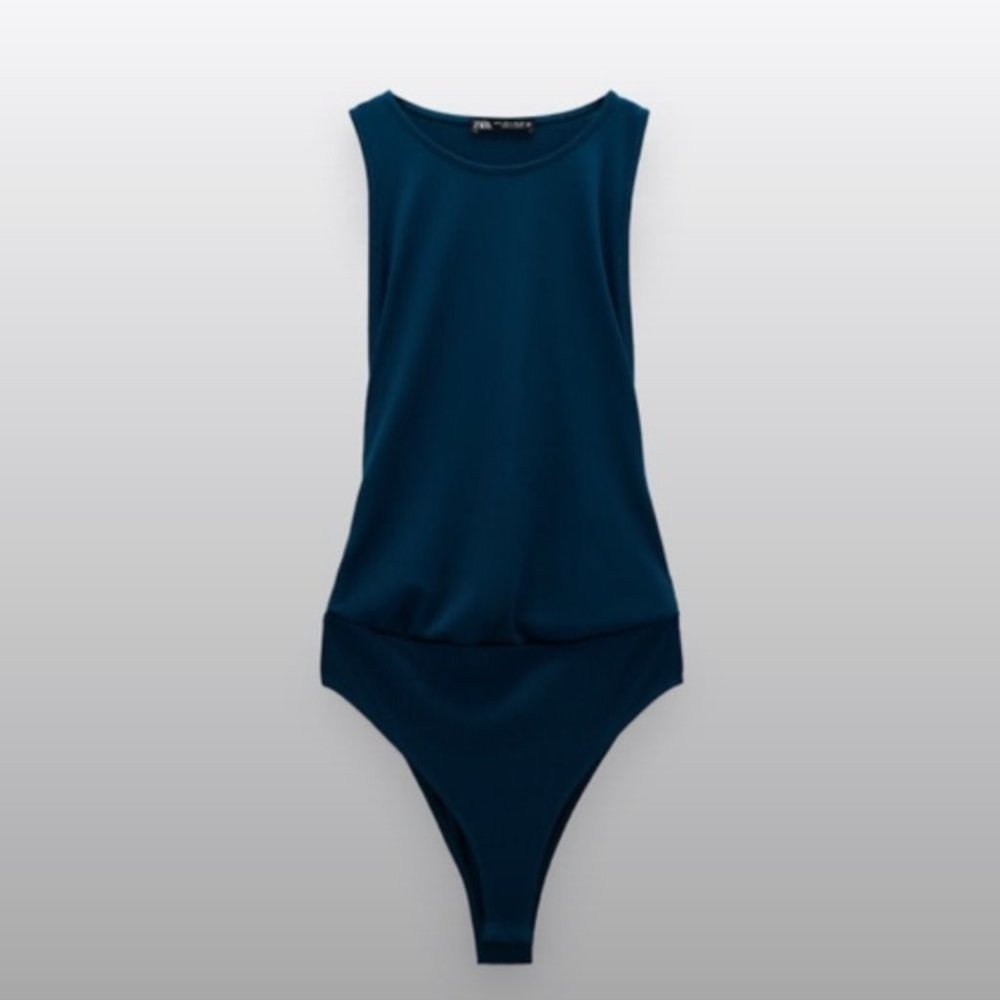 NWOT Zara Sleeveless Halterneck Ribbed Body Suit